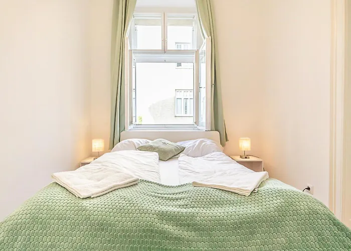 Friendly 2br Near Rennweg & Belvedere Palace Apartment